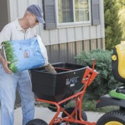 Agri-Fab 45-0329 79kg Towed Broadcast Spreader -Garden Tool Store 45 0329 lifestyle