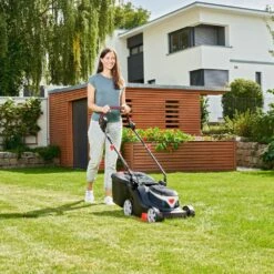 AL-KO 3.22 Li R Easy 18V Bosch Home & Garden Compatible Push Cordless Lawn Mower (with 2 X 2.5Ah Batteries & Standard Charger) -Garden Tool Store al ko 3.22.li r easy lawnmower lifestyle 2