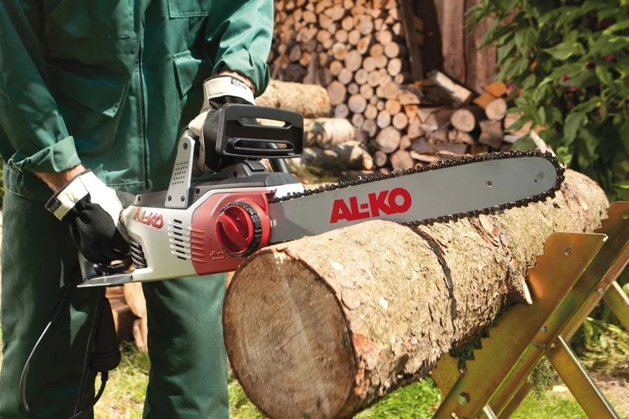 AL-KO EKS 2400-40 Crossline Electric Chainsaw 5 AL-KO EKS 2400-40 Crossline Electric Chainsaw - Image 3