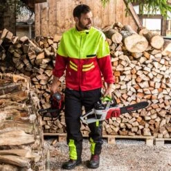 AL-KO 36V CS 4030 Comfort Cordless Chainsaw Kit (with 5Ah Battery & Charger) -Garden Tool Store al ko energyflex cs4030 chainsaw lifestyle 3 1 2