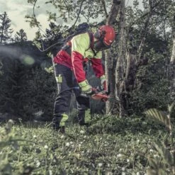 Solo By AL-KO 36V CS 4235 Premium Cordless Chainsaw (Bare Tool) -Garden Tool Store al ko energyflex cs4235 chainsaw lifestyle