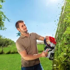 AL-KO 36V HT 4055 Comfort Cordless Hedge Trimmer Kit (with 4Ah Battery & Charger) -Garden Tool Store al ko energyflex ht 4055 lifestyle 1