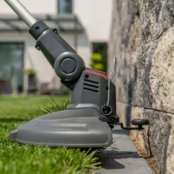 AL-KO GT 1825 18V Bosch Home & Garden Compatible Cordless Grass Trimmer / Lawn Edger (with 2.5Ah Battery & Charger) -Garden Tool Store al ko gt1825 grass trimmer lifestyle 3 1