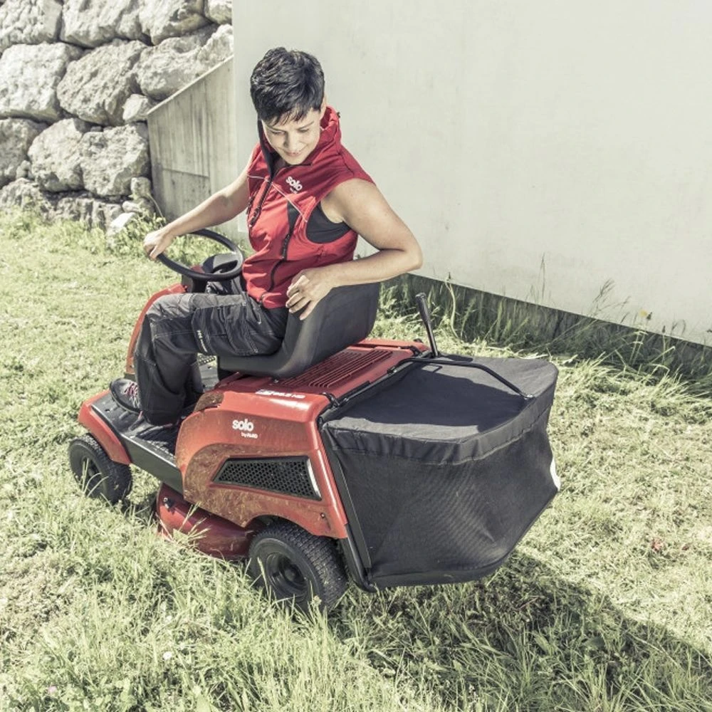 Solo By AL-KO R 7-65.8 HD Premium Rear Collect Ride-On Lawn Mower 10 Solo By AL-KO R 7-65.8 HD Premium Rear Collect Ride-On Lawn Mower - Image 8