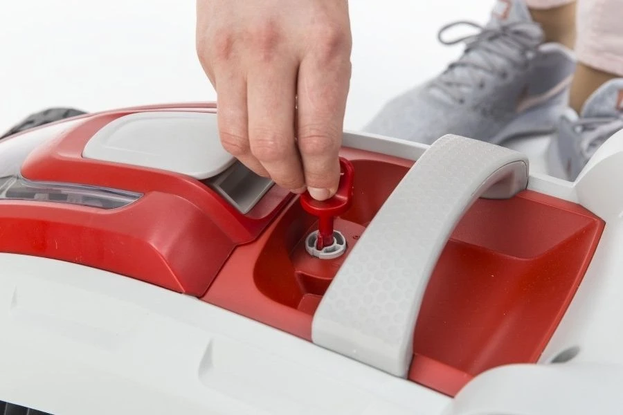 AL-KO 36V Moweo 3.29 Li Easy Push Cordless Lawn Mower (with 4Ah Battery & Charger) 9 AL-KO 36V Moweo 3.29 Li Easy Push Cordless Lawn Mower (with 4Ah Battery & Charger) - Image 7