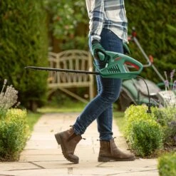 Bosch EasyHedgeCut 45-16 Electric Hedge Trimmer -Garden Tool Store bosch easyhedgecut 45 16 6