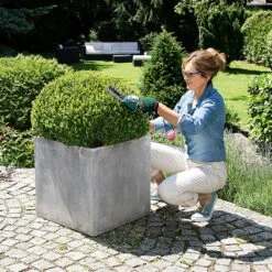 Bosch Isio 3.6V Cordless Shape And Edge Set -Garden Tool Store bosch isio lifestyle
