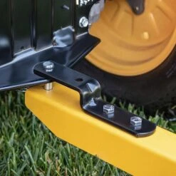 DeWalt DXTB0573 363kg/800lb Push/Tow Swivel/Dump Cart -Garden Tool Store dewalt cart lifestyle 6