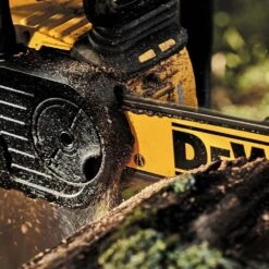 DeWalt DCM575N-XJ 54V XR FLEXVOLT 40cm Cordless Chainsaw (Tool Only) -Garden Tool Store dewalt dcm575 close 1