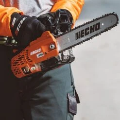 Echo CS-2511TES Professional Top Handle Chainsaw 25cc/25cm -Garden Tool Store echo cs 2511tes lifestyle