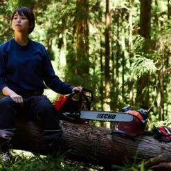 Echo CS-4010 Petrol Chainsaw 41.6cc/38cm -Garden Tool Store echo cs 4010 chainsaw lifestyle