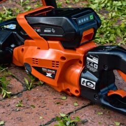 Echo DHC-2800R 56 EFORCE Cordless Hedge Trimmer (Bare Tool) -Garden Tool Store echo dhc 2800r hedge trimmer lifestyle