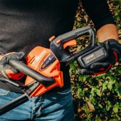 Echo DHC-310 Garden+ 40V Cordless Hedge Trimmer (Bare Tool) -Garden Tool Store echo dhc 310 hedge trimmer lifestyle 2