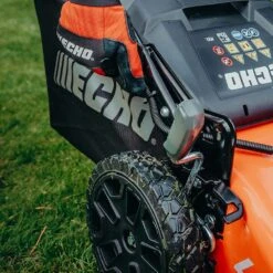 Echo DLM-310/46SP Garden+ 40V Cordless Self-Propelled Lawn Mower (Bare Tool) -Garden Tool Store echo dlm 310 46sp lawnmower lifestyle height of cut 1