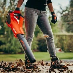 Echo DPB-310 Garden+ 40V Cordless Blower (Bare Tool) 10 Echo DPB-310 Garden+ 40V Cordless Blower (Bare Tool) -Garden Tool Store echo dpb 310 blower lifestyle 2