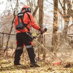 Echo DSRM-2600/U 56 EFORCE Cordless Trimmer / Brush Cutter (Bare Tool) -Garden Tool Store echo dsrm 2600 u brushcutter lifestyle