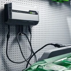 EGO Power+ Z6 ZT4201E-S 107cm 56V Battery-Powered Zero-Turn Ride-On Mower (Bundle Builder) -Garden Tool Store ego z6 charger 3 1