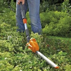 Flymo SabreCut XT Electric Long Reach Hedge Trimmer -Garden Tool Store flymo sabrecut xt electric pole hedge trimmer lifestyle