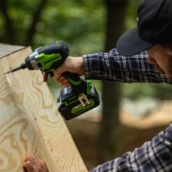 GreenWorks GD24ID3 Brushless 24V Impact Driver (Bare Tool) -Garden Tool Store greenworks 24v impact driver lifestyle 3