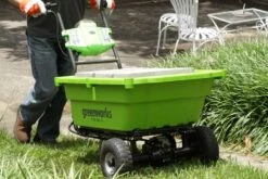 GreenWorks GWG40GC 100kg G-MAX 40V Self-Propelled Garden Cart (Bare Tool) (Bundle Builder) -Garden Tool Store greenworks 40v garden cart in use 1 1