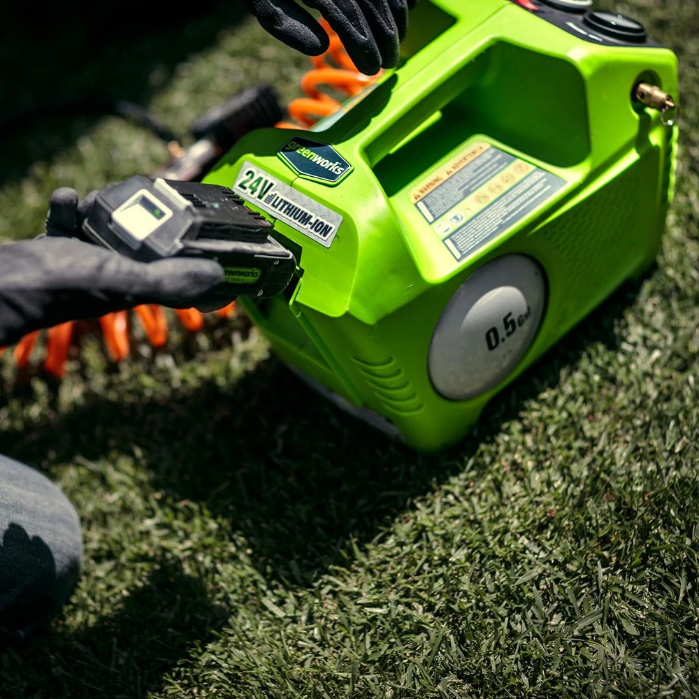 GreenWorks G24AC 24V Cordless Air Compressor (Bare Tool) 6 GreenWorks G24AC 24V Cordless Air Compressor (Bare Tool) - Image 4