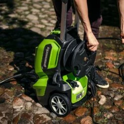 GreenWorks G40 Home & Garden Electric Pressure Washer 1900W 135Bar -Garden Tool Store greenworks g40hg pressure washer lifestyle hose