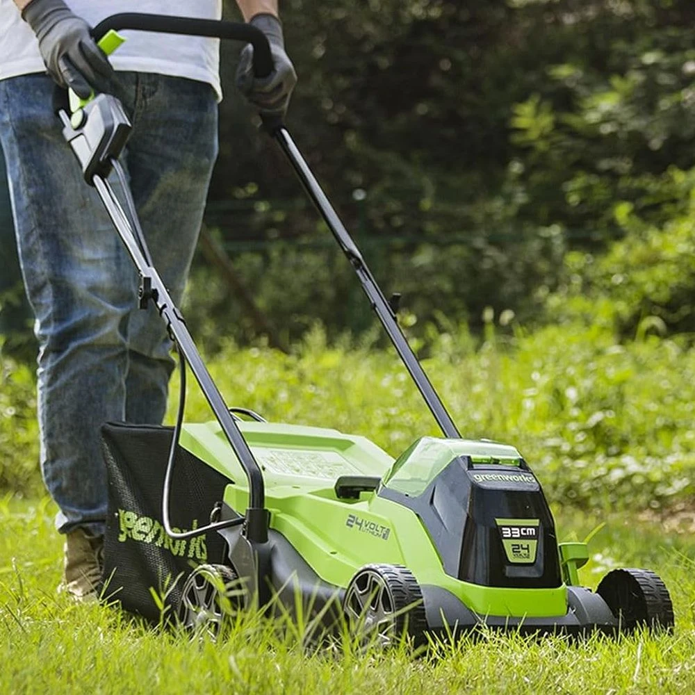 GreenWorks GD24LM33K4 33cm 24V Push Cordless Lawn Mower (with 4Ah Battery & 2A Charger) 7 GreenWorks GD24LM33K4 33cm 24V Push Cordless Lawn Mower (with 4Ah Battery & 2A Charger) - Image 5