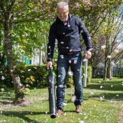 GreenWorks Pro GD60ABK4 60V Cordless Blower (with 4Ah Battery & Charger) -Garden Tool Store greenworks gd60ab blower lifestyle 1