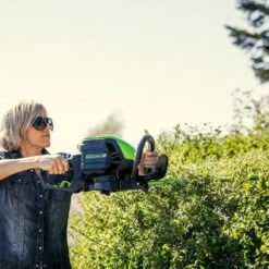 GreenWorks Pro GD60HT 60V Cordless Hedge Trimmer (Bare Tool) (Bundle Builder) -Garden Tool Store greenworks gd60ht hedge trimmer lifestyle 5 1