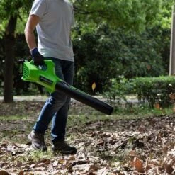 GreenWorks G24ABIIK2 24V Cordless Axial Blower (with 2Ah Battery & 2A Charger) -Garden Tool Store greenworks gwg24abii blower lifestyle 3 1