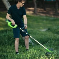 GreenWorks G40LTK2 G-MAX 40V Front Mount Cordless Grass Trimmer (with 1 X 2Ah Battery And 2A Charger) (Bundle Builder) 16 GreenWorks G40LTK2 G-MAX 40V Front Mount Cordless Grass Trimmer (with 1 X 2Ah Battery And 2A Charger) (Bundle Builder) -Garden Tool Store greenworks gwg40lt lifestyle 1 2