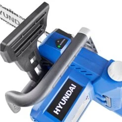 Hyundai HYC1600E 33cm 1600W Electric Chainsaw -Garden Tool Store hyundai hyc1600e chainsaw running