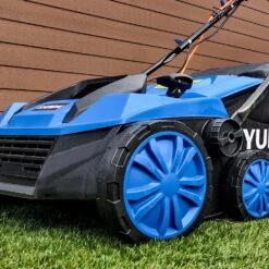 Hyundai HYSW1600E 1600W 38cm Electric Artificial Grass Sweeper / Brush -Garden Tool Store hyundai hysw1600e sweeper lifestyle close