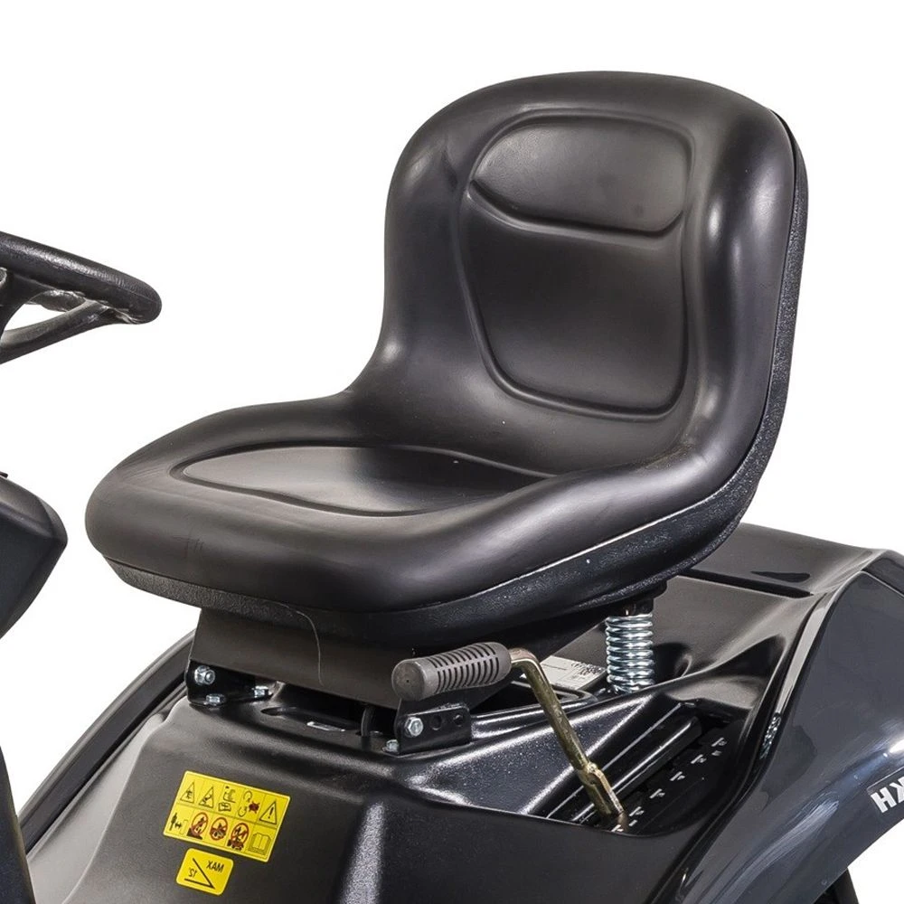 Oleo-Mac OM 108 L/16 KH 108cm Hydrostatic Side Discharge Lawn Tractor 7 Oleo-Mac OM 108 L/16 KH 108cm Hydrostatic Side Discharge Lawn Tractor - Image 5