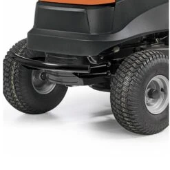 Oleo-Mac OM 108 L/16 KH 108cm Hydrostatic Side Discharge Lawn Tractor 10 Oleo-Mac OM 108 L/16 KH 108cm Hydrostatic Side Discharge Lawn Tractor -Garden Tool Store oleo mac 98l 14.5kh wheels 1