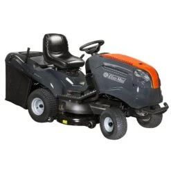 Oleo-Mac OM 123/22 V Hydrostatic Rear Collect Lawn Tractor