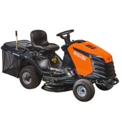 Oleo-Mac OM 92/13 H Hydrostatic Rear Collect Lawn Tractor