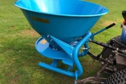 SCH GAM3 270 Litre Mounted Broadcast Fertiliser Spreader -Garden Tool Store sch gam270 spreader 6