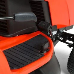 Simplicity Regent RD SRD310 107cm/42" Hydrostatic Rear Collect Lawn Tractor -Garden Tool Store srd310 2