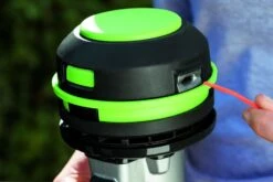 EGO Power+ ST1511E 38cm 56V Cordless Grass Trimmer (with 2.5Ah Battery & Charger) -Garden Tool Store st1510e lifestyle head 1