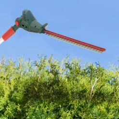 Webb Eco WEV20PHT20B2 20V Cordless Long Reach Hedge Trimmer (with 2Ah Battery & Charger) -Garden Tool Store webb eco wev20phtb2 hedge trimmer lifestyle head articulate